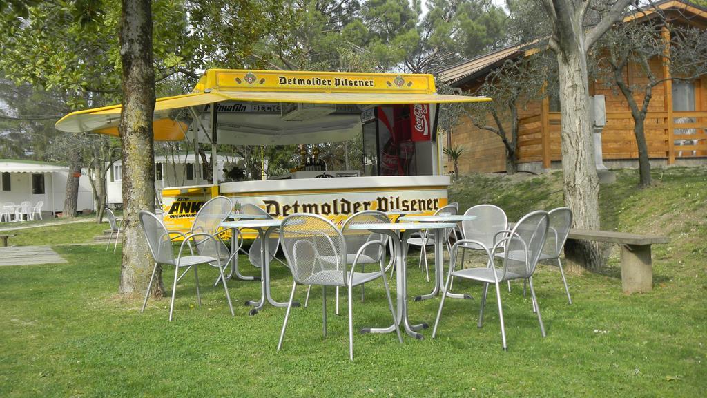 Camping Daino Hotel Pietramurata Exterior photo